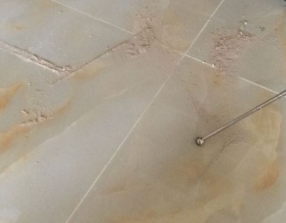 保靖瓷砖空鼓维修公司分享粘合剂选择不当在瓷砖铺贴过程中可能导致以下问题