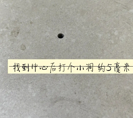 保靖瓷砖空鼓维修公司专业解答在瓷砖铺贴过程中，如果砂料搅拌不均匀，将会带来以下问题